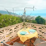 Vakantiehuis Sun-soaked W Patio, Balcony & Garden - Aguilas
