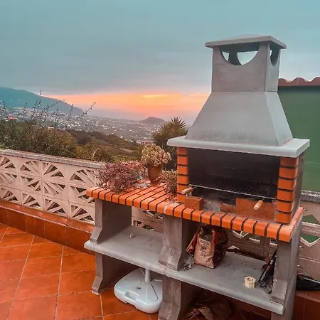 Dom wakacyjny Sun-soaked W Patio, Balcony & Garden - Aguilas